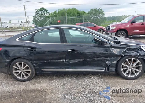 2016 Hyundai Azera z USA, uszkodzony, nr VIN KMHFG4JG3GA510125